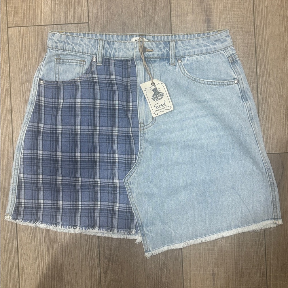 NWT Easel light blue denim mini skirt - Picture 4 of 5